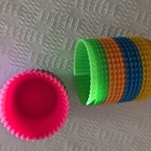 Silicone Rainbow Cupcake Liners - Assorted Colors